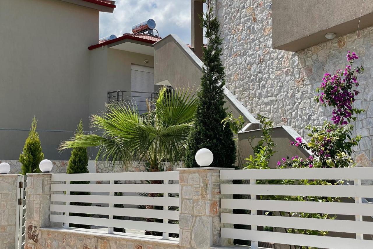 Royals Apartments 2 Nikiti  Exterior photo